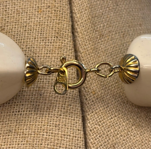 Vintage 1980s White Nugget Acrylic & Gold Tone Statement Necklace
