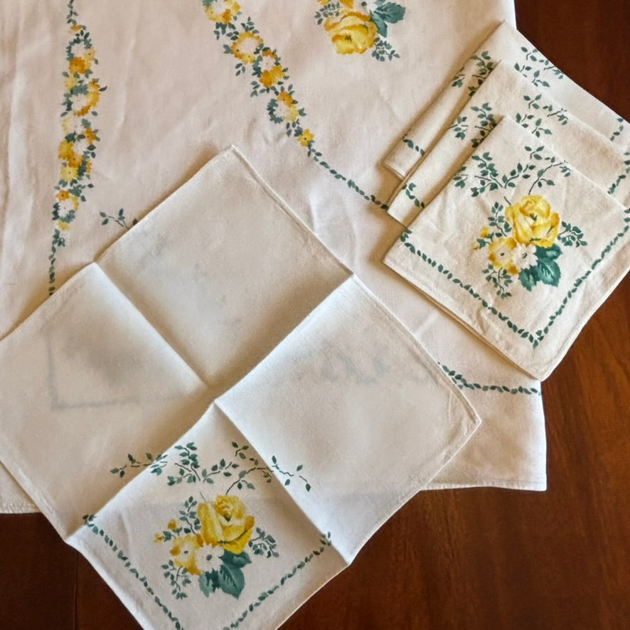 Vintage 1950s Yellow Rose Bridge Tablecloth Set | Mid-Century Floral Cloth with 4 Matching Napkins