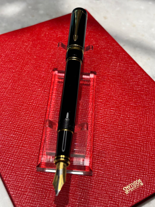 Parker Duofold Mk I International Fountain Pen — Black/Gold, 18K Fine Nib, c. 1990–1995