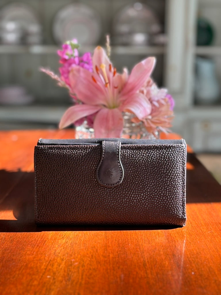 Mulberry Brown Scotchgrain Leather Continental Wallet – Snap Flap Organizer