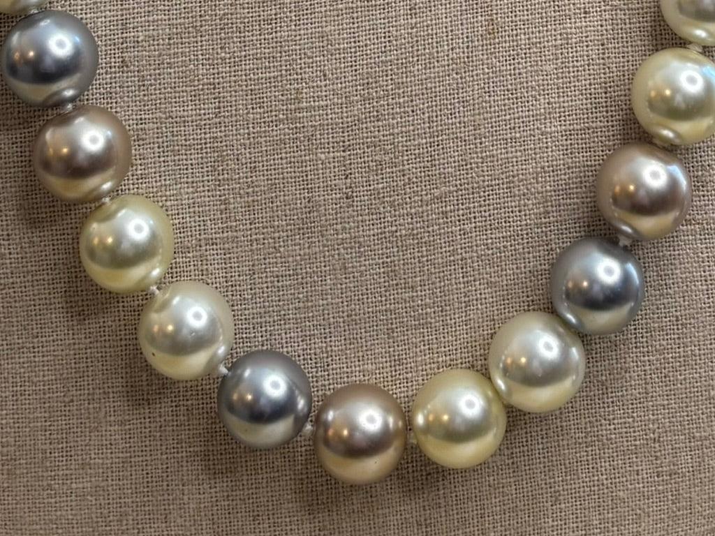 Kissaka Multicolor Pearl Necklace | Champagne, Silver & Cream Simulated Pearls | 20"