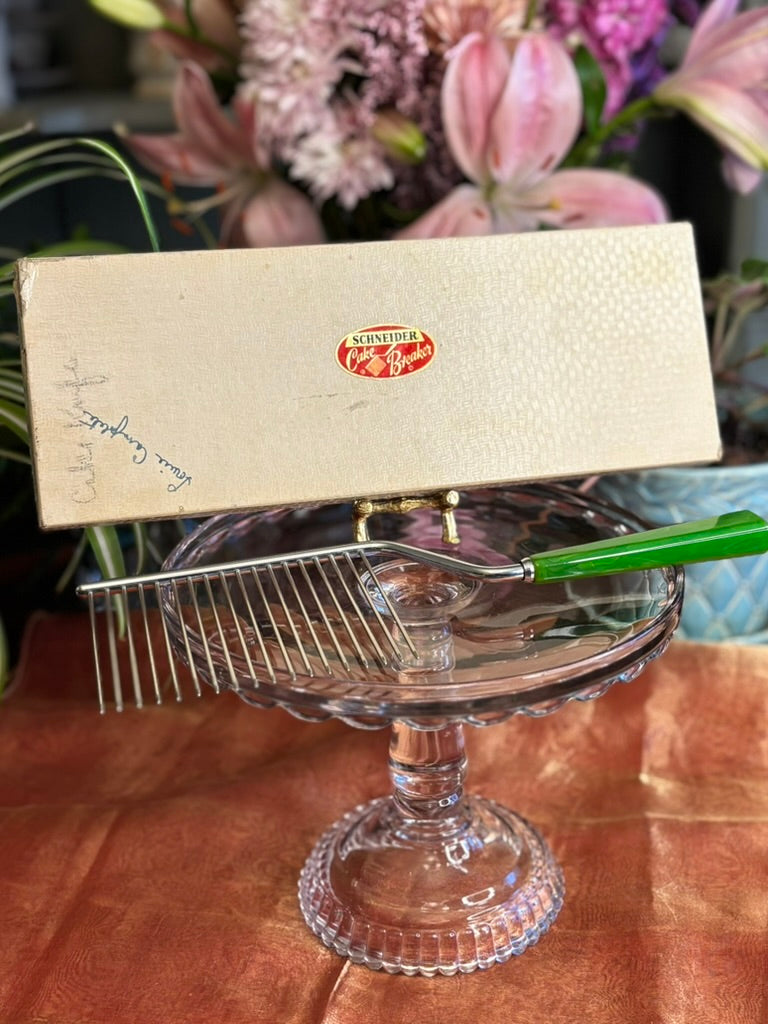 Vintage Schneider “Cake Breaker” Cake Cutter with Green Bakelite Handle | Original Box & Paperwork | C.J. Schneider Toledo Ohio