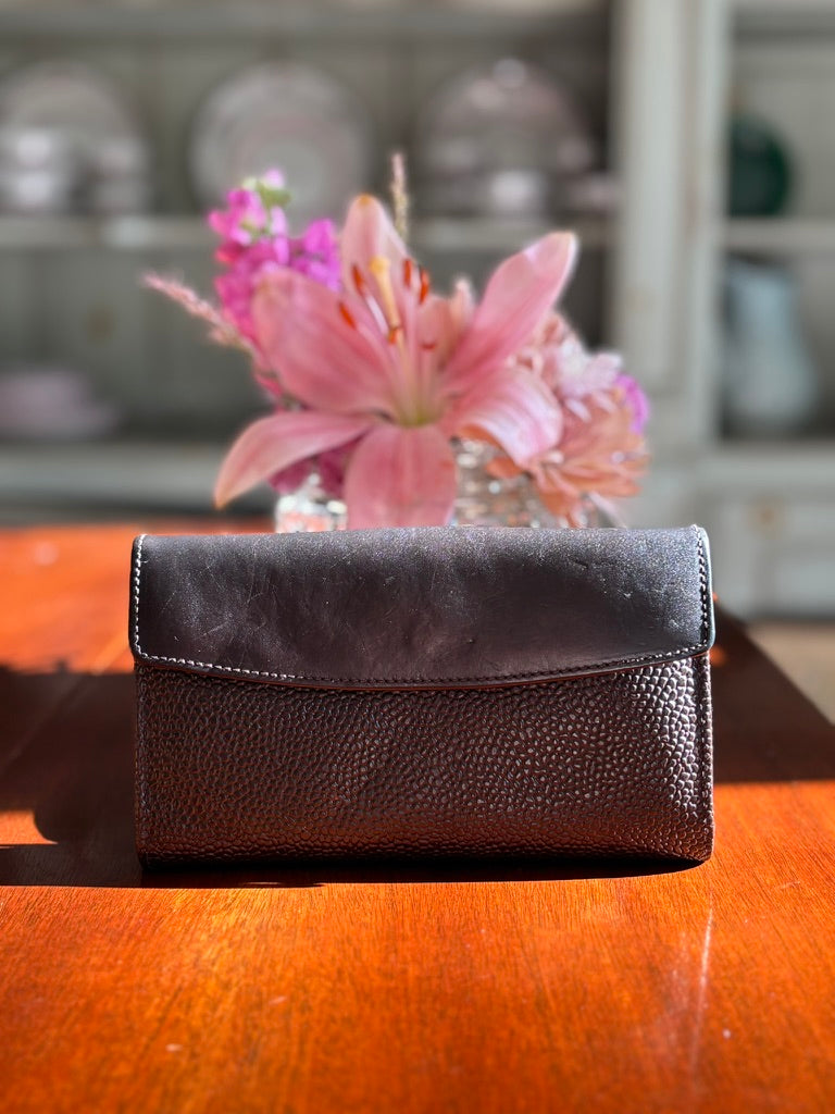 Mulberry Brown Scotchgrain Leather Continental Wallet – Snap Flap Organizer