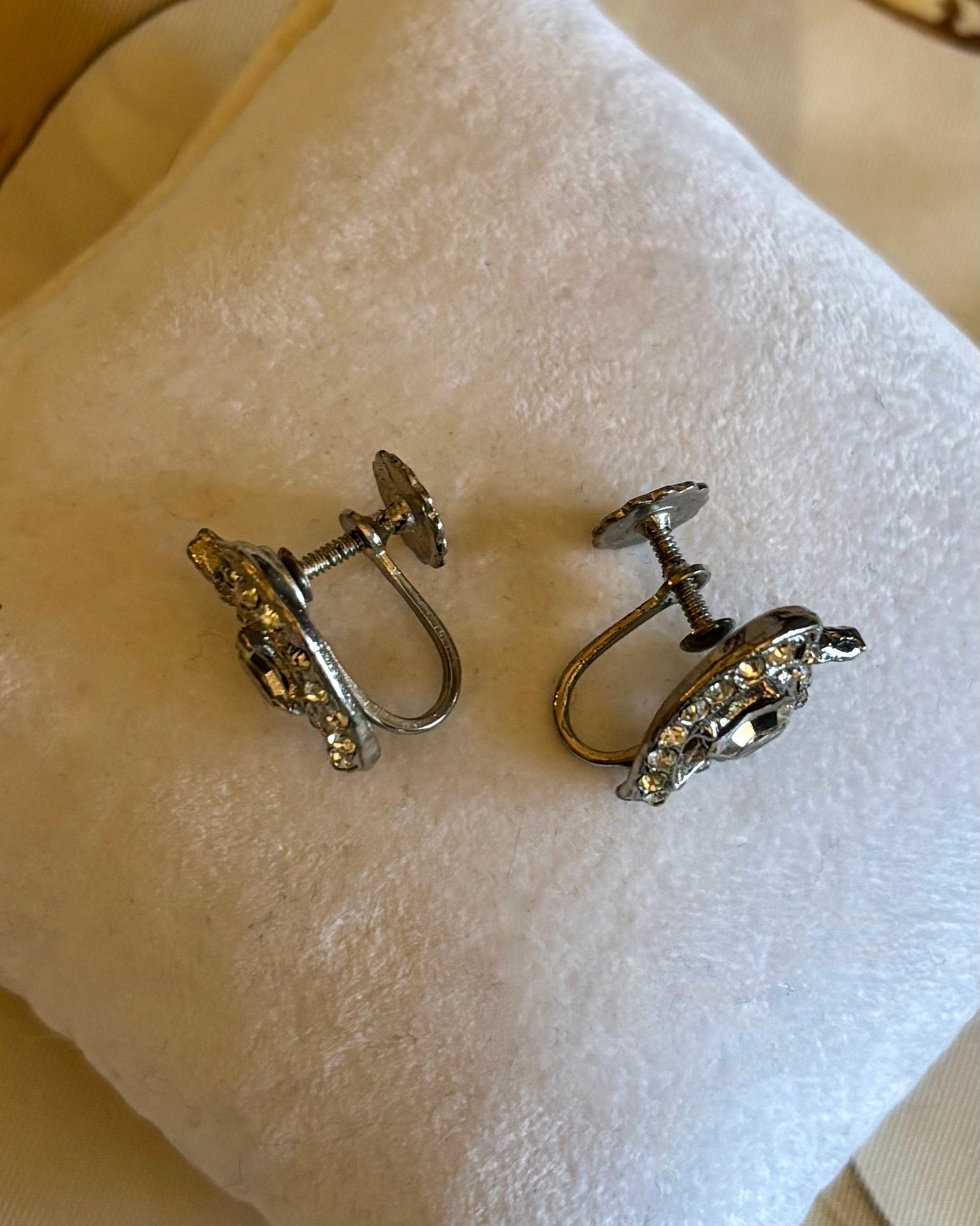 Vintage 1950s Rhinestone Screw Back Earrings | Petite Silver Tone Mid-Century Sparkle