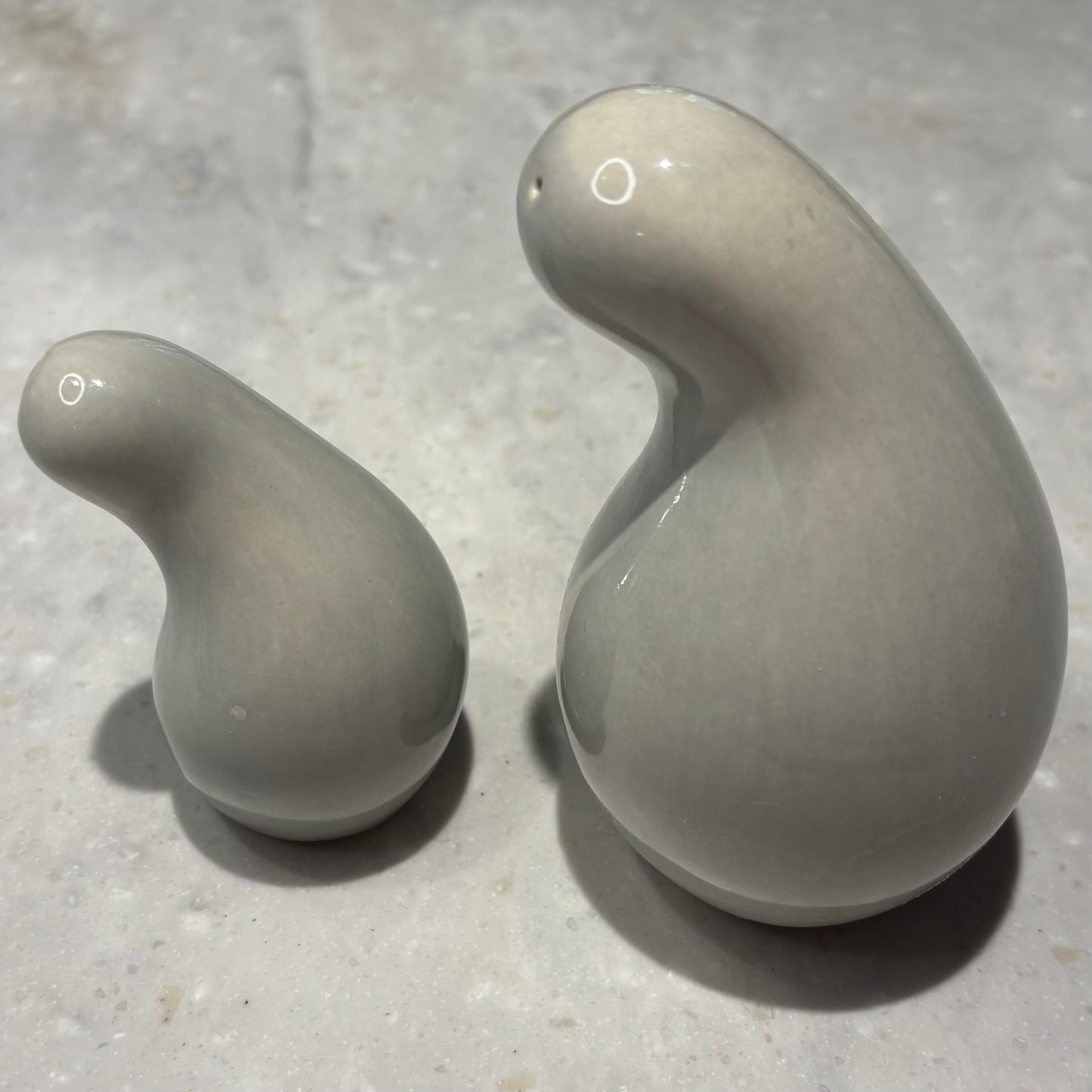 Eva Zeisel Red Wing Town & Country Shmoo Salt & Pepper Shakers Pair