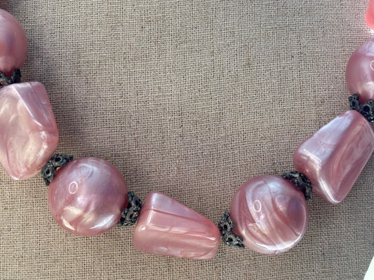 Vintage 1950s Pink Lucite Bead Necklace – Marbled Mid Century Statement