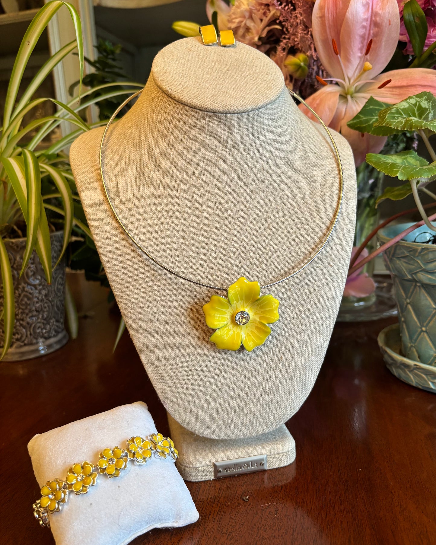 Vintage Yellow Enamel Floral Jewelry Set | Necklace, Bracelet & Earrings | Mid-Century Rhinestone Parure