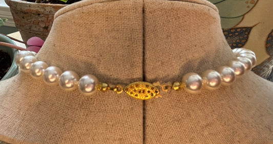 Vintage Faux Pearl Necklace 7mm Cream Pearl Strand Gold Clasp 18in Classic
