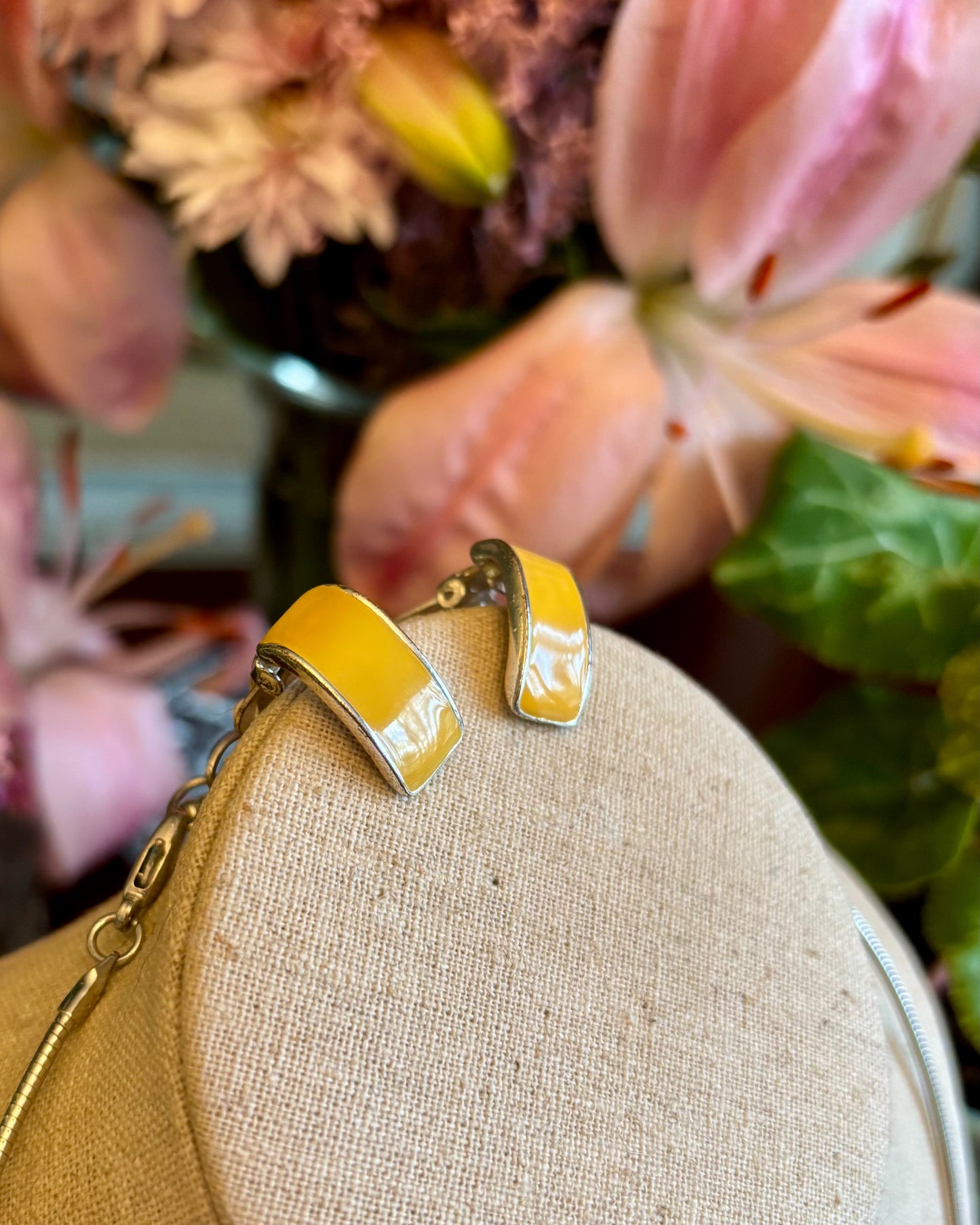 Vintage Yellow Enamel Floral Jewelry Set | Necklace, Bracelet & Earrings | Mid-Century Rhinestone Parure