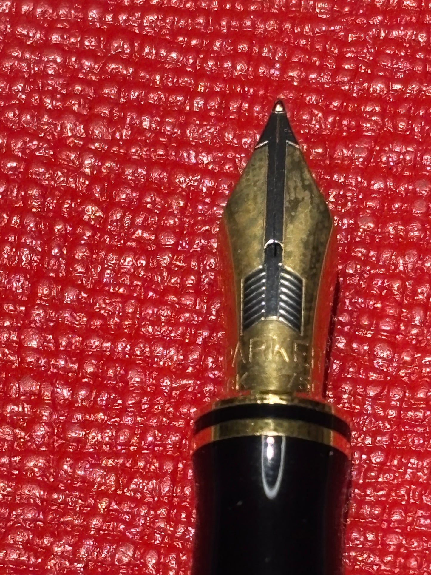 Parker Duofold Mk I International Fountain Pen — Black/Gold, 18K Fine Nib, c. 1990–1995