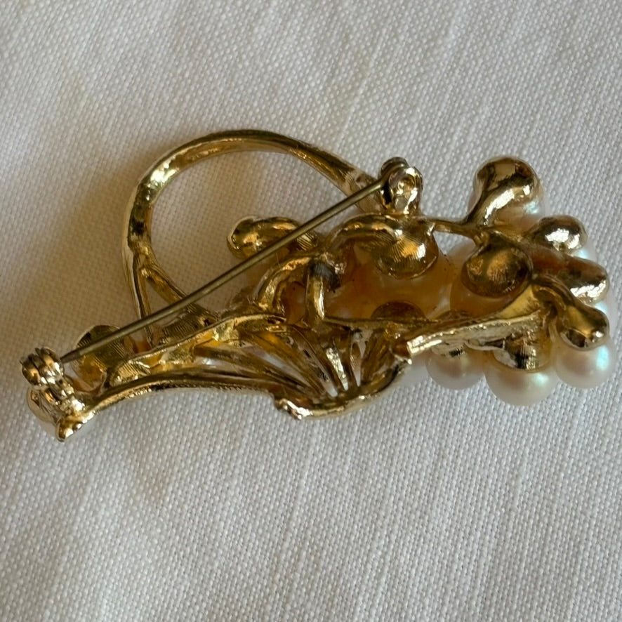 Vintage 1950s Faux Pearl Basket Brooch Gold Tone Mid Century Classic