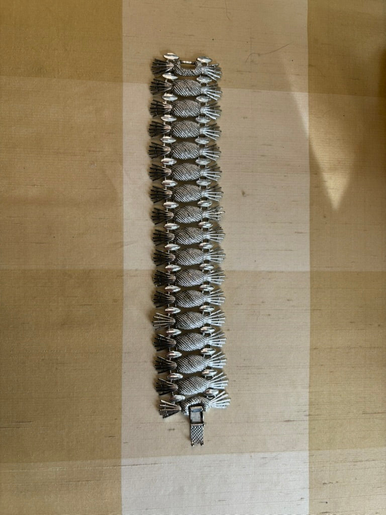 Vintage Sarah Coventry Silver Tone Statement Bracelet Textured Link Fringe Design | Late 1980s–1990s