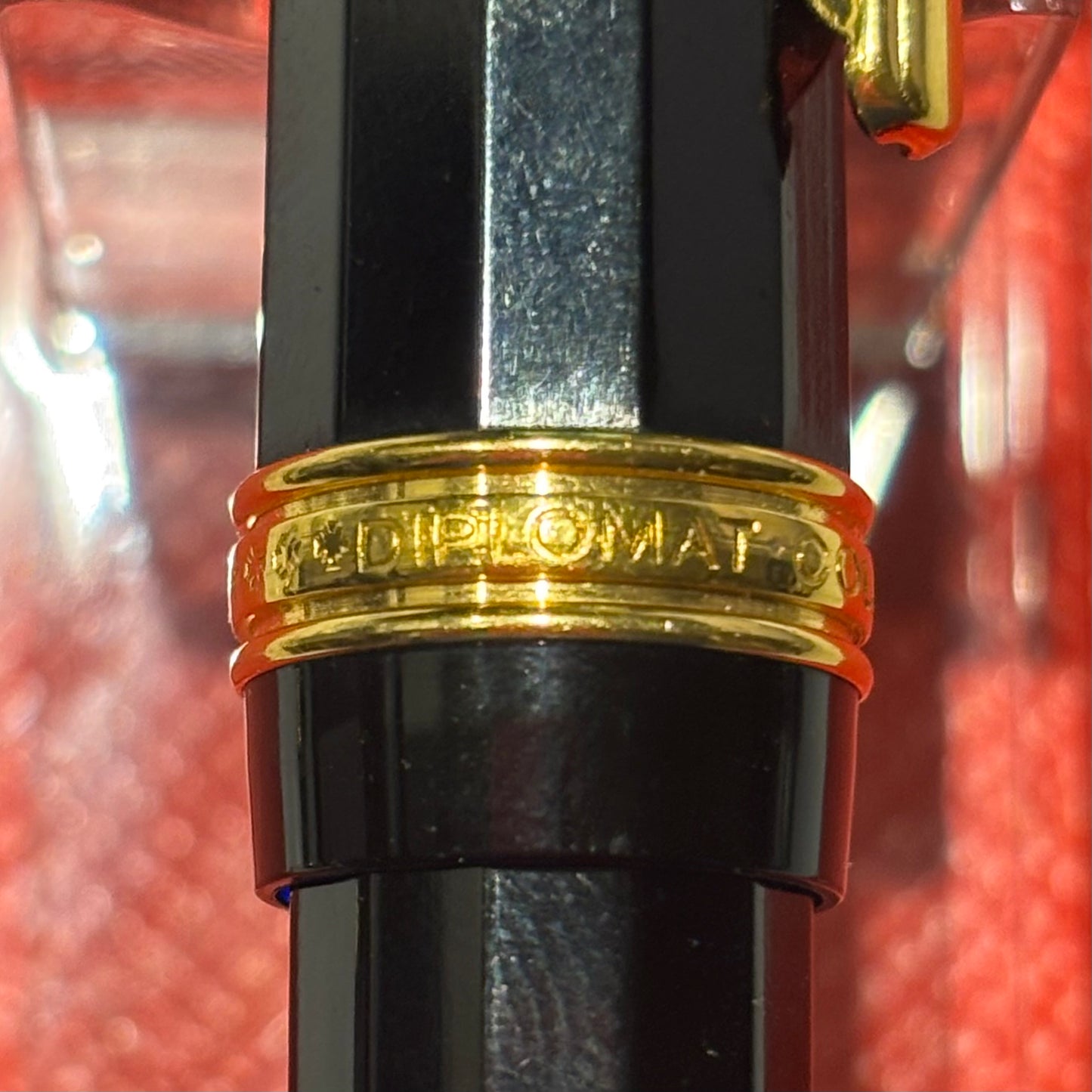 Montblanc Diplomat Fountain Pen Black Resin Gold Trim Medium Nib Serviced w/ Converter & Ink