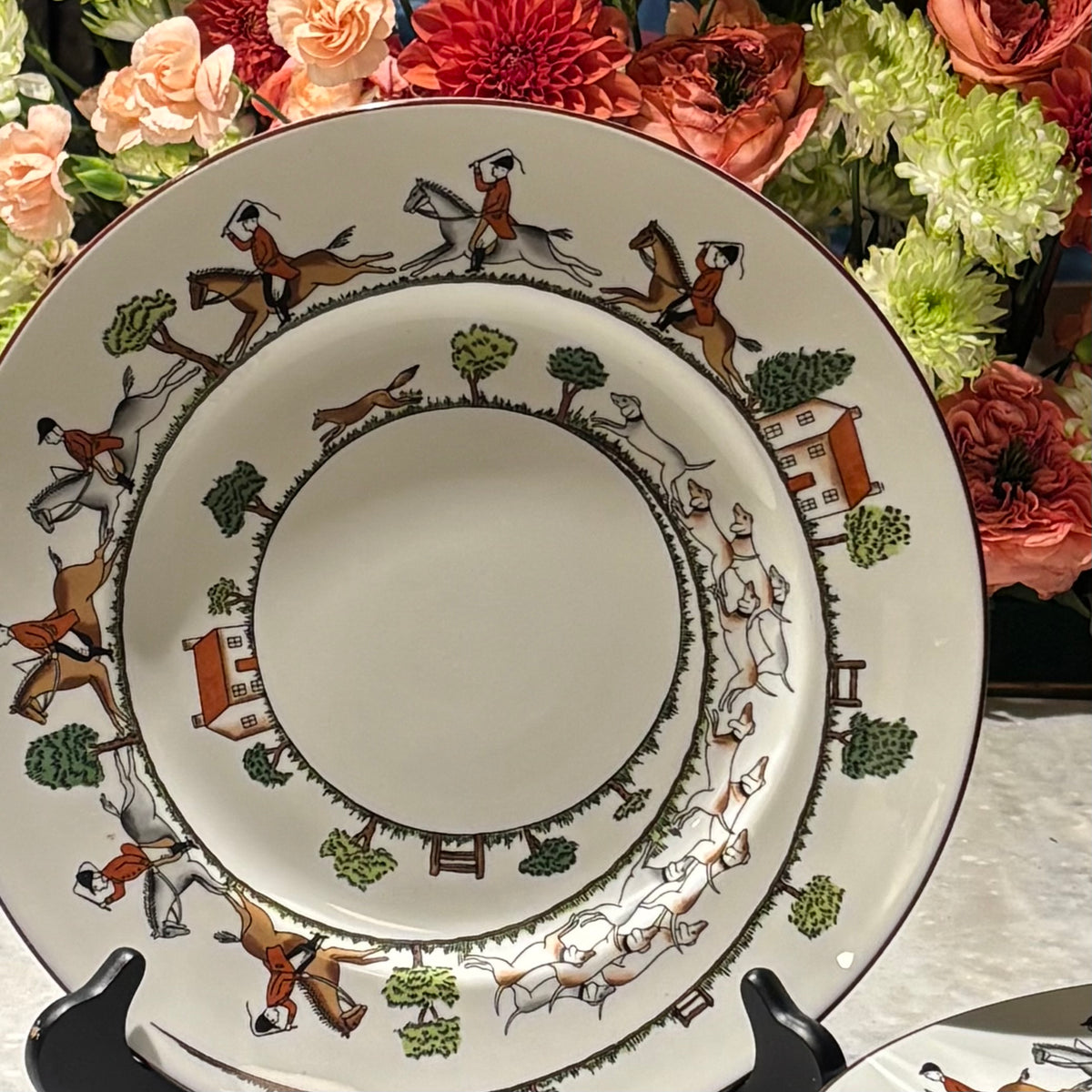 Crown Staffordshire Hunting Scene Dinner Plates 10.5" – Set of 8 – England