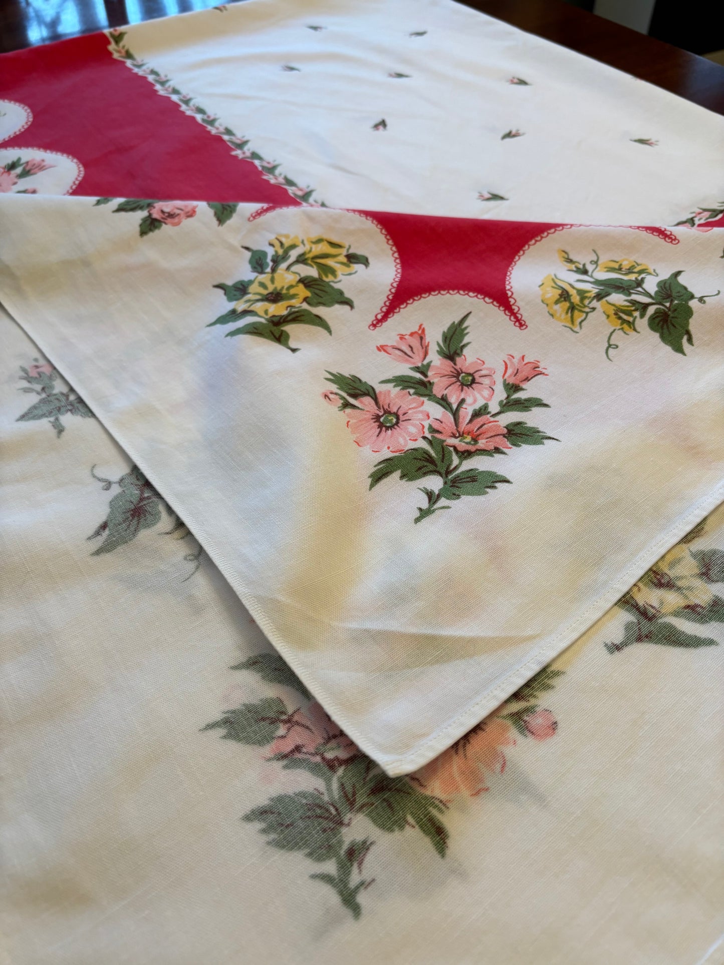 Vintage Floral Tablecloth | Red Scalloped Border with Cottage Garden Bouquets | Mid-Century Printed Linen | 50 x 61