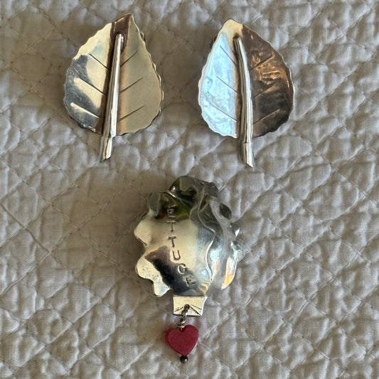 Peggy Johnson Sterling Silver Leaf Brooch & Clip Earring Set – American Studio Jewelry